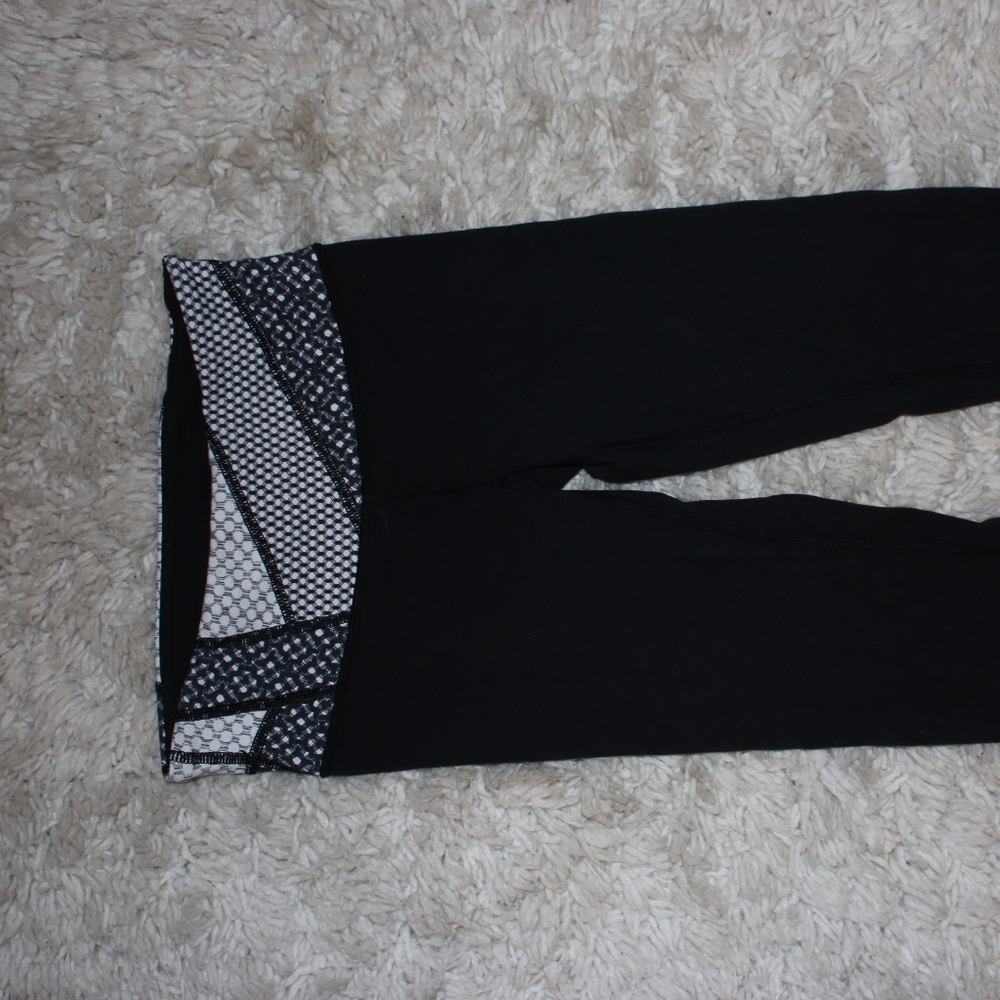 Lululemon Low waisted Cropped Leggings